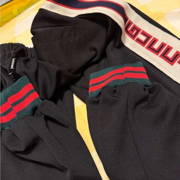 Gucci Black Men's joggers with Red and Green Stripes - Picture 1 of 6